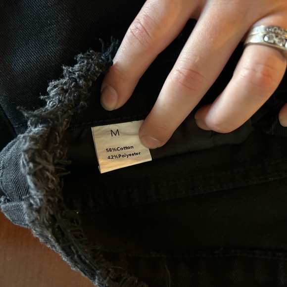 Punky boutique shorts - Picture 4 of 4